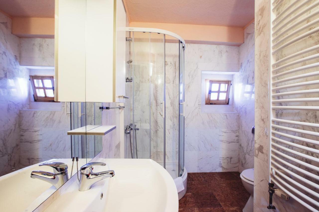 Apartmani I Sobe Dinko Starigrad Paklenica Ngoại thất bức ảnh